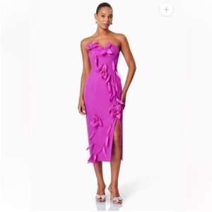 elliatt bethany purple 3d floral applique strapless midi bridal dress medium NEW